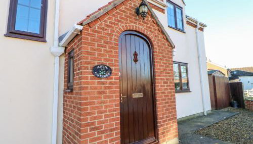 Anvil Cottage - Photo 3