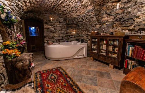 Chalet in Aosta near Pila Ski Lifts - Photo 31