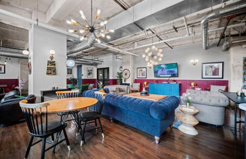 Luxury Downtown Dallas Retreat with Parking, Pool, Gym - Foto 40