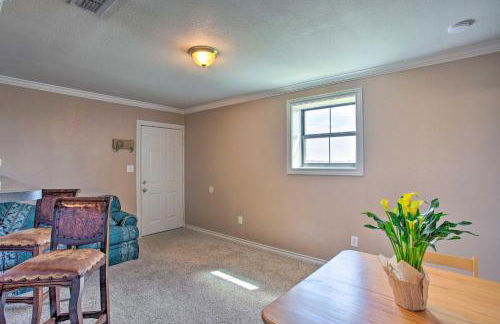 Remodeled Ranch Apt in Sanger 12 Mi to Lake! - Foto 6