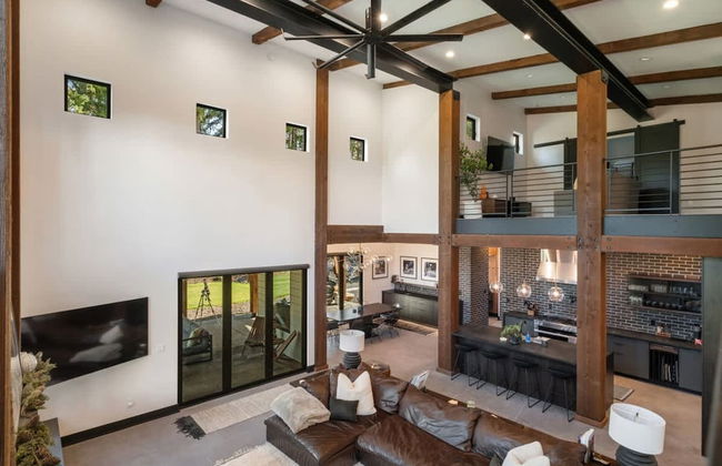 Architecturally Stunning Cle Elum Luxury Retreat - Foto 37