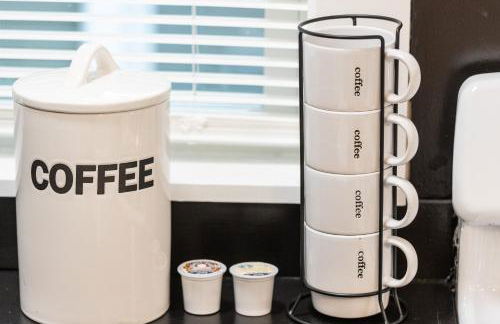 Skyrise Two Stories - Centrally Located - Foto 5