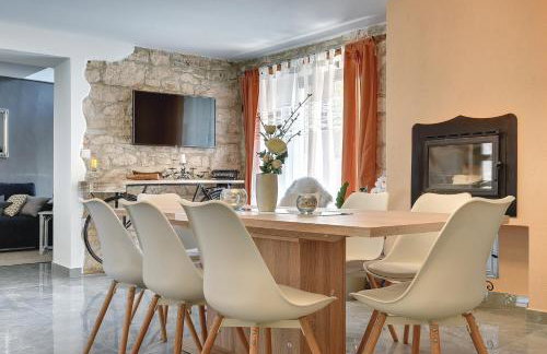 Typisch istrisches Ferienhaus mit privatem Pool, Tischfußball, Darts, Gym - Foto 9