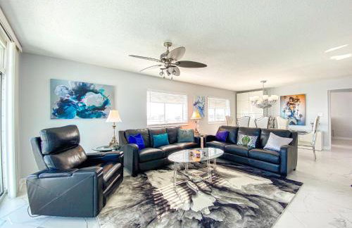 Utopia Oceanfront Luxury at Bluewater Keyes - Foto 1