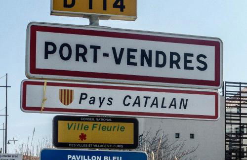 1BR Apartment T2 54m2 Onde Marine 2nd floor Lift Wifi AC Parking - Foto 25