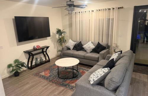 Luxury 5BR Maricopa Home with Private Heated Pool and Year Round Hot Tub - Photo 7