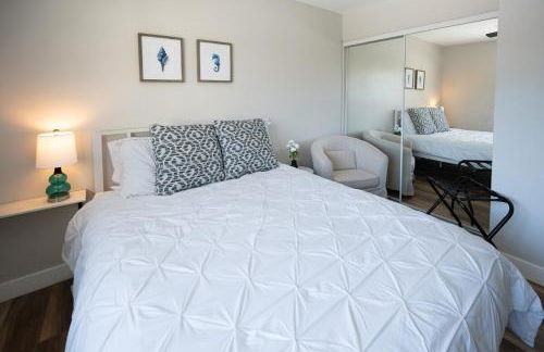 Beach Home in Quiet Neighborhood 5 minutes from the Pier - Foto 48