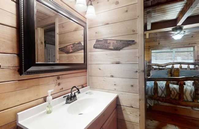 Pop's Perch 2 Bedroom Cabin by RedAwning - Foto 20