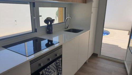 Dúplex mediterráneo con piscina y cenador - Foto 5