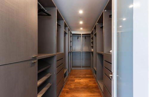 5BR Modern West Hollywood Retreat - Foto 39