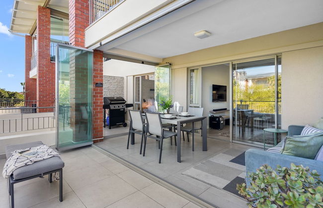 Mayfair Luxury 212 - Photo 27