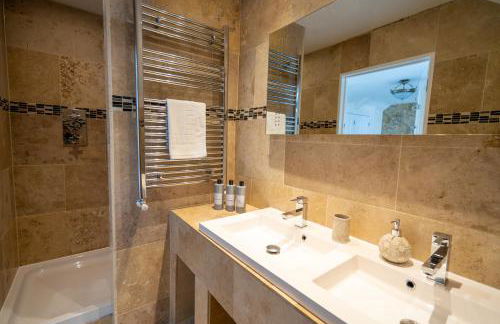 Stunning 4 bedroom house in Wadebridge, Cornwall - 2 living rooms and superking beds - Foto 4