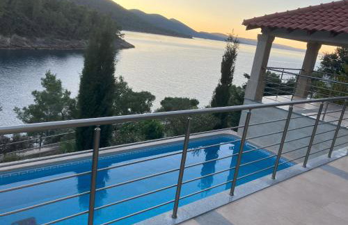 Vila Hera Korčula, Special one, pool, right on the sea,parking, 8 people - Photo 11