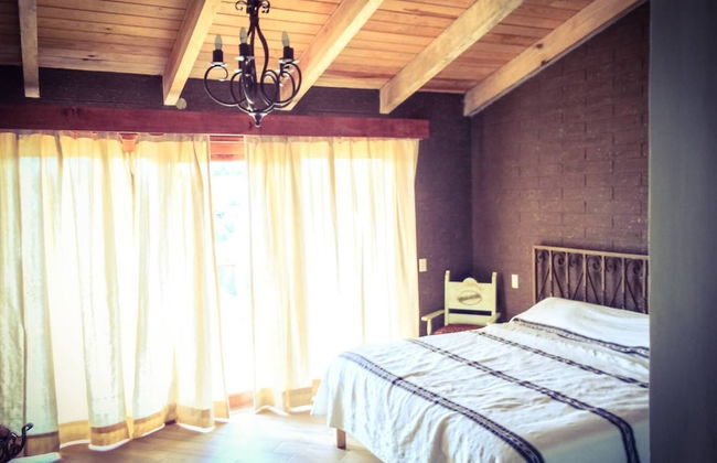 Beautiful Cabin Downtown Tapalpa Oven Mud Barbecue Grill 4 Room 12 ppl TV Wifi - Foto 2