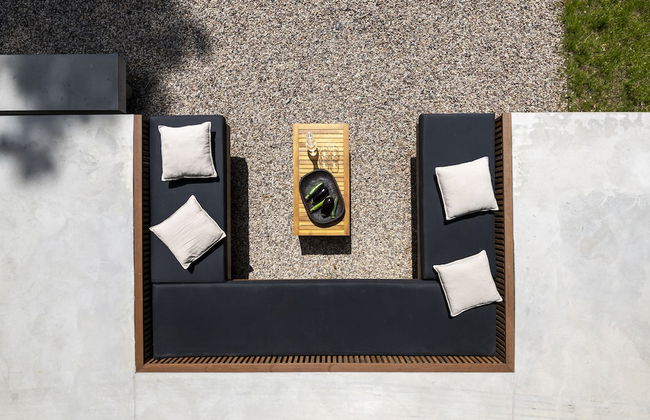 The Lake. Unique Waterfront Villa - Photo 78