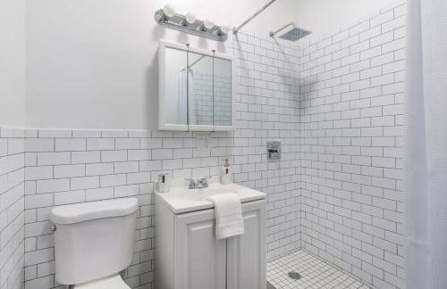 91-1D 3BR 2baths Duplex with a Private Back yard - GYM - Foto 33