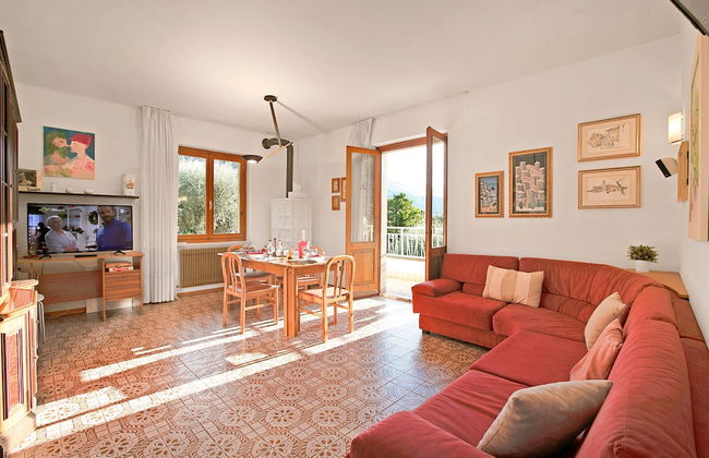 Albatros in Dro With 2 Bedrooms and 1 Bathrooms - Photo 4