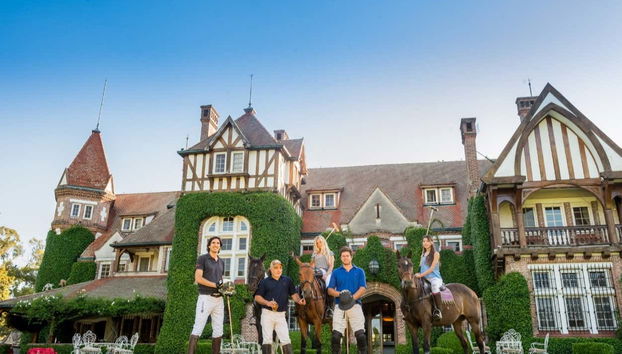 Prêts à jouer au polo à l'Estancia Villa María
