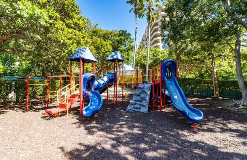 Tropical Retreat with Beach Resort Amenities - Foto 28