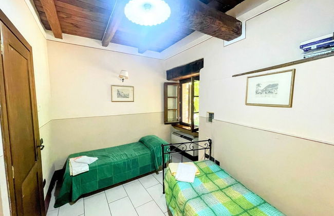 Spoleto Poolside - Sleeps 24 - Photo 22