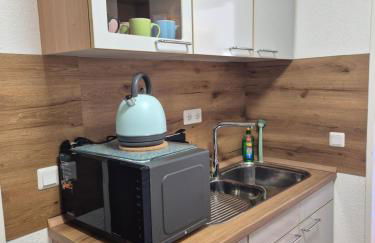 NaturBlick am Rothaarsteig neue moderne Ferienwohnung mit 2 Badezimmern 2 Küchen inklusive Highspeed Internet Flatrate 2x XXL Boxspringbett 2x Terrassen und 2x PKW Parkplätze 10 Minuten bis Willingen Ideal für Touristen und Geschäftsleute mit MWStRechnung - Foto 11