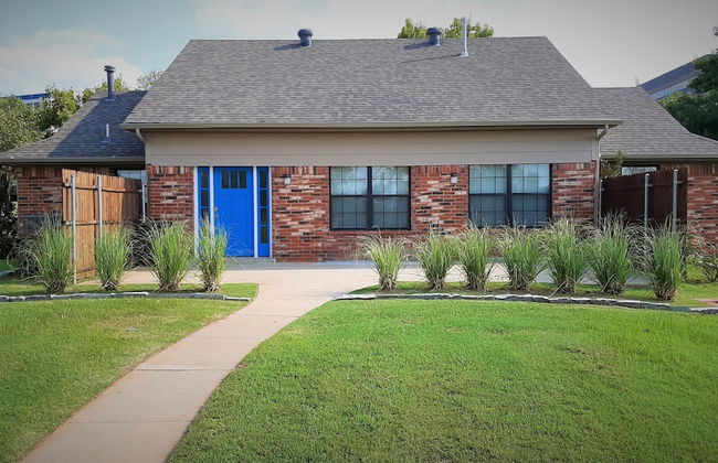 Private Bedroom Suite - Communal House near Integris Private - Photo 30