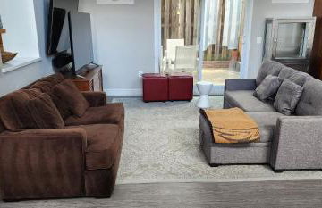 Arlington Contemporary 5 BDRM Home - Foto 4