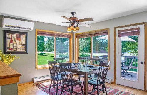 Happy Home - Cozy Retreat With Deck Near Downtown Carbondale - Foto 6