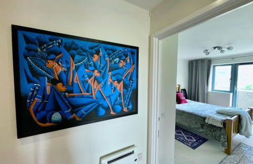 Luxury 2 Bedroom Apartment- Lake view - Free Parking - Wembley Stadium 5KM - Foto 18