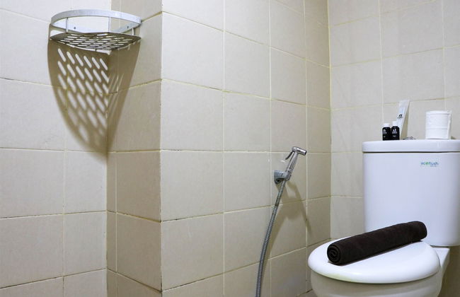 Modern And Nice Studio At Titanium Square Apartment - Photo 10