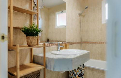 CasaKara apartment with Sea View - Photo 19