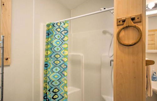 The Cedars Cabin with Beach Access on Panther Pond - Foto 14