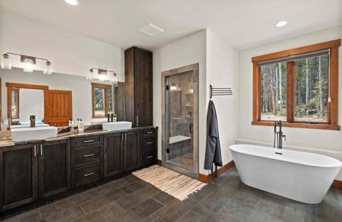 34 Acre Escape Games Hiking Pool Table Bicycles - Foto 27