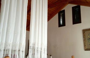 Alexadras Guesthouse - Photo 10