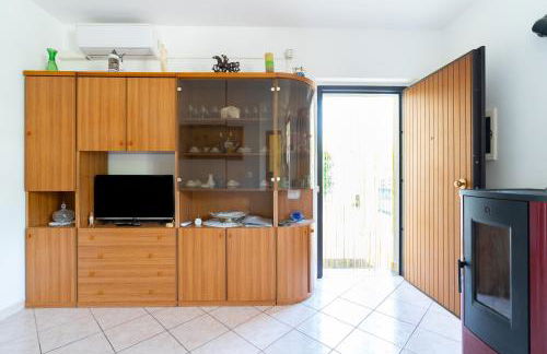 House of Camellias - Ground Floor with Garden - Foto 27