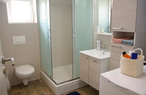 Kaprije apartmani Tina i Ena - Foto 39