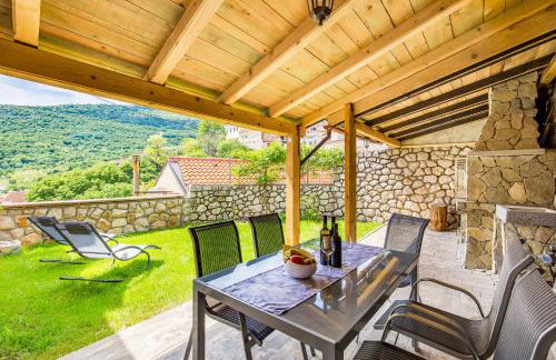 Villa Volcera - Photo 27