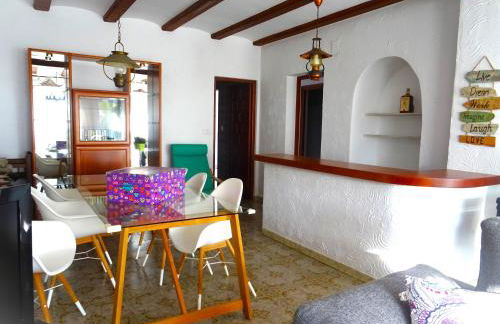 Villa at seafront with private garden-655 - Foto 4