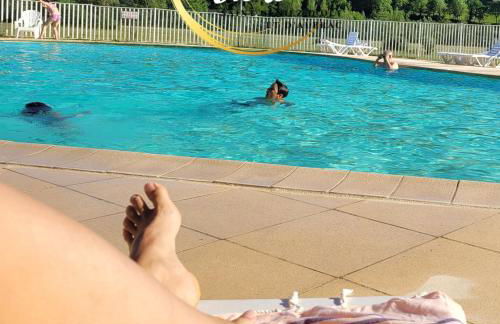 La Maison Bleue, village vacances, piscine, parking - Photo 3