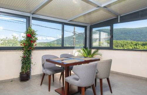 Luxury Villa Kristina with Heated Pool near Omis for 12 Guests - Foto 28