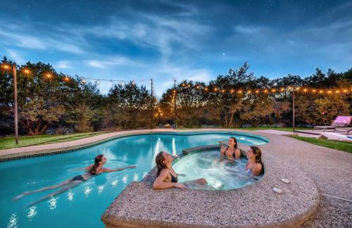 Austin Luxe Retreat Pool Spa Game Room Fire Pit - Foto 3