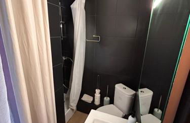 Superbe studio neuf avec balcon - Foto 9