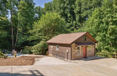Hickory Hideaway Pet-Friendly Haven with Fire Pit! - Foto 19