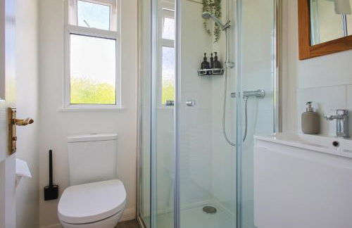 Hot Tub With A View - Christchurch Harbour - Photo 27