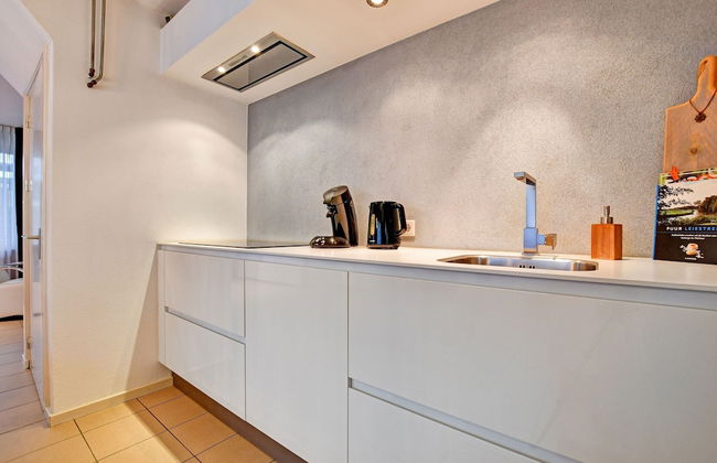 Charming Holiday Home With a Covered Terrace - Foto 10