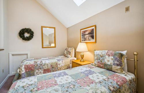 Charming 2-Bedroom Slopeside at Pico Mountain E304 - Foto 29