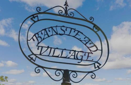 Stunning Studio2, Banstead with free off st parking - Photo 16
