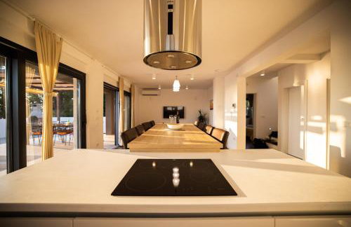 Royal Promons - heated pool - Foto 16