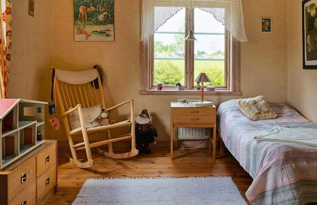 6 Person Holiday Home in Blomstermala - Foto 3