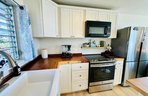 Island Glow Kailua Village #508 free assigned parking, AC, downtown, walk to restaurants, bars and the pier - Foto 17